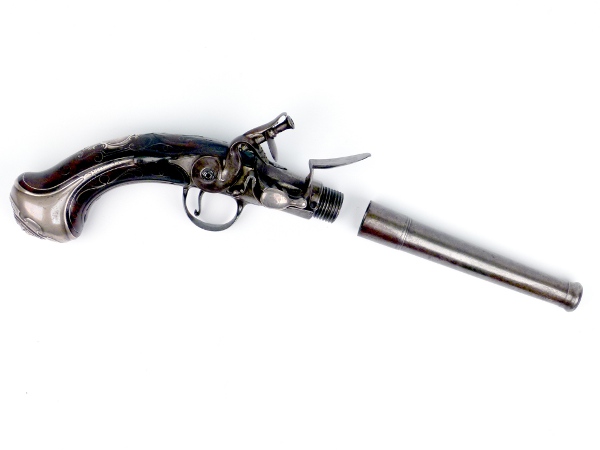 Pair of Superimposed (Two-Shot) Queen Anne Flintlock Pistols - detail 4