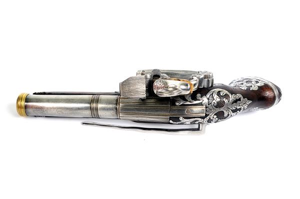Belt Pistol with Patilla Style Miquelet Lock, c1690 - detail 4